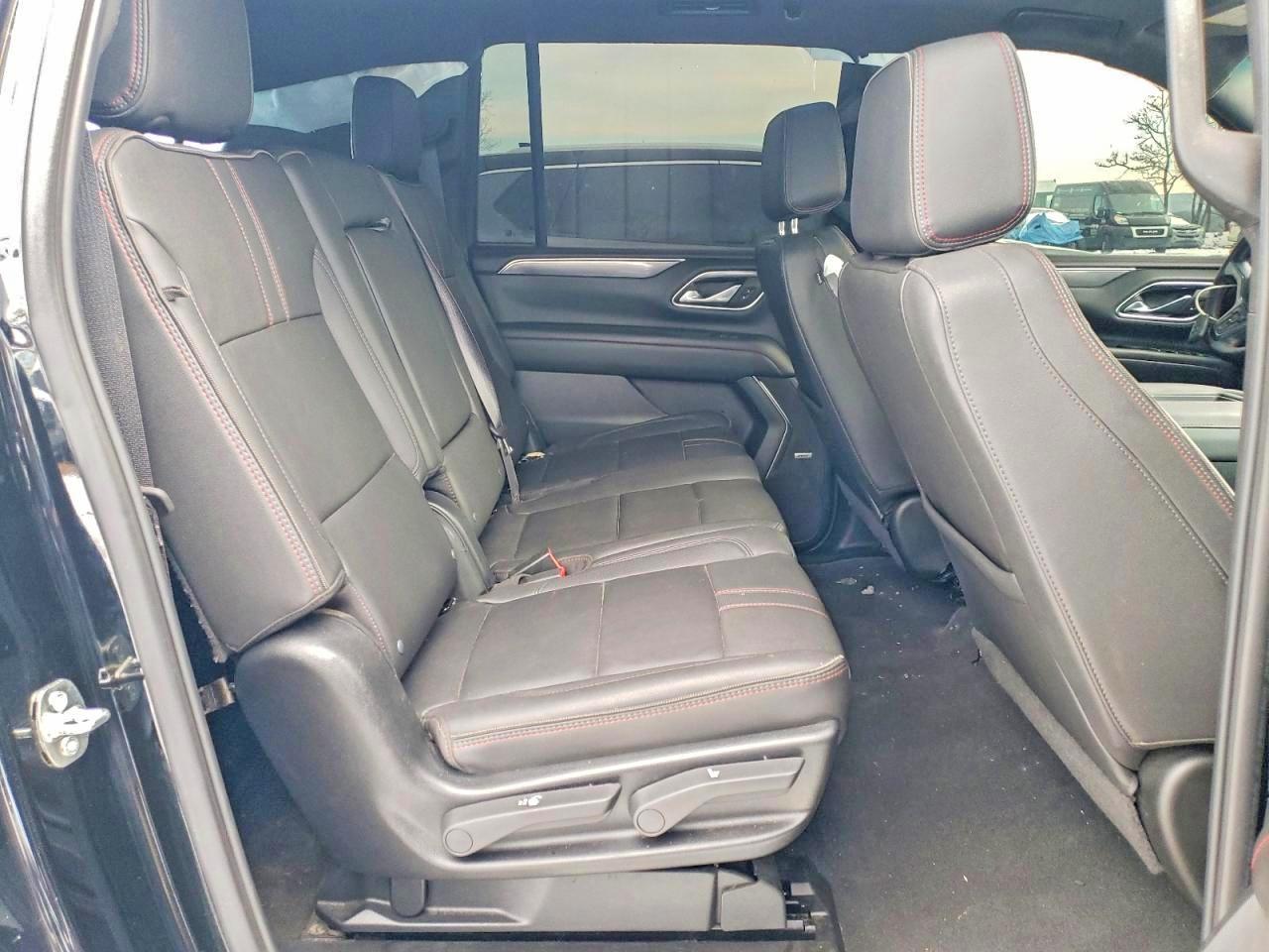 2023 CHEVROLET Suburban