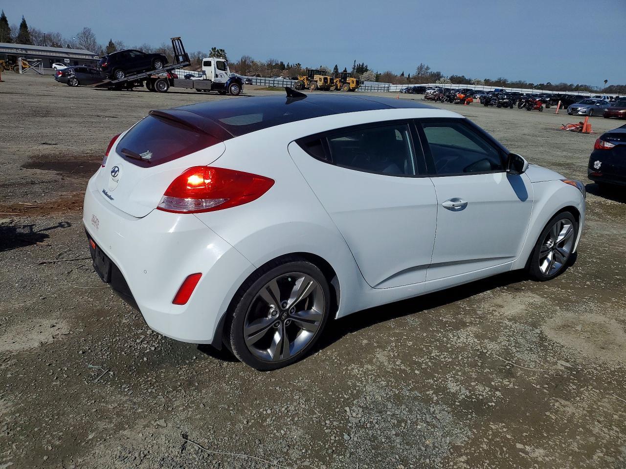 2013 HYUNDAI VELOSTER