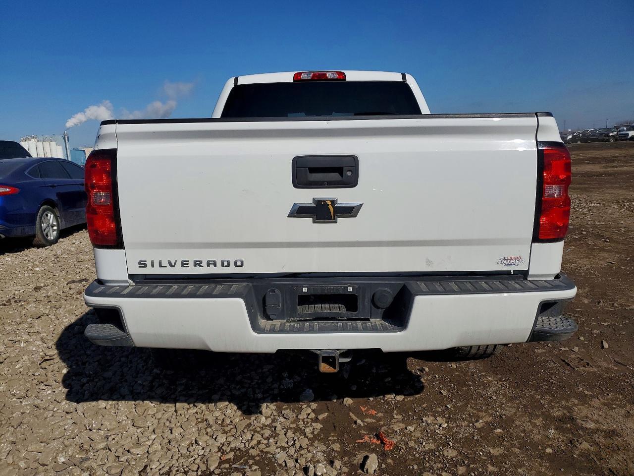 2018 CHEVROLET Silverado