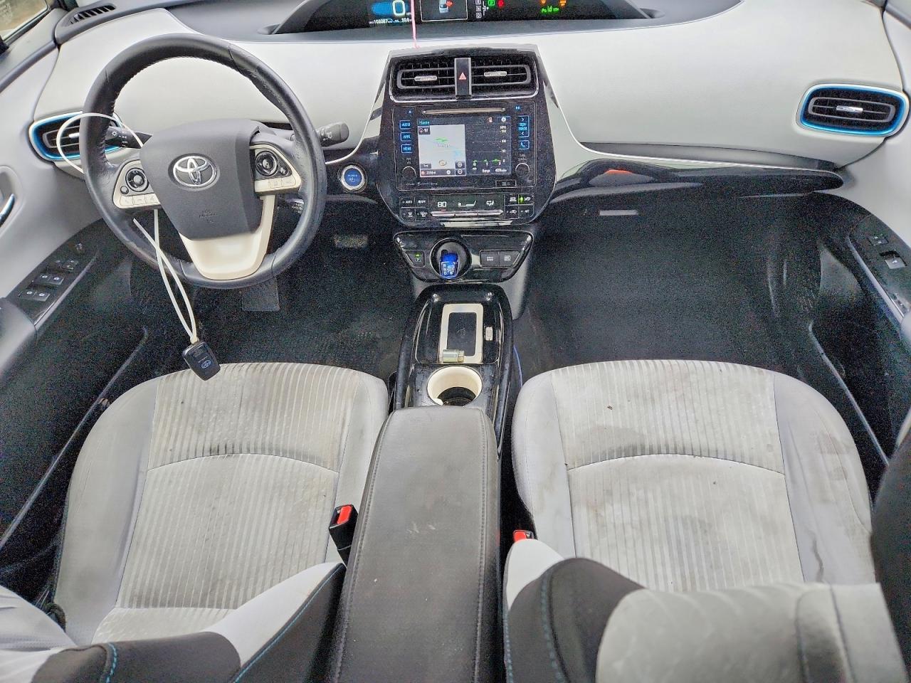 2017 TOYOTA PRIUS