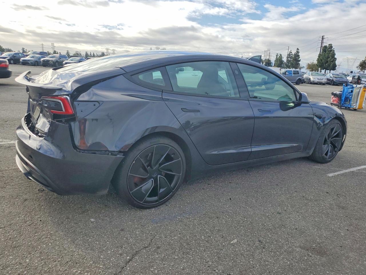 2024 TESLA MODEL 3