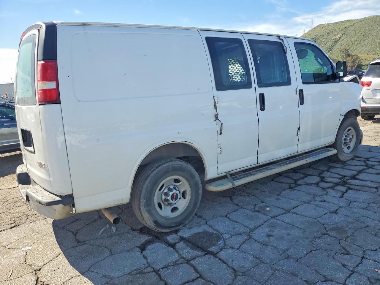 2017 GMC Savana