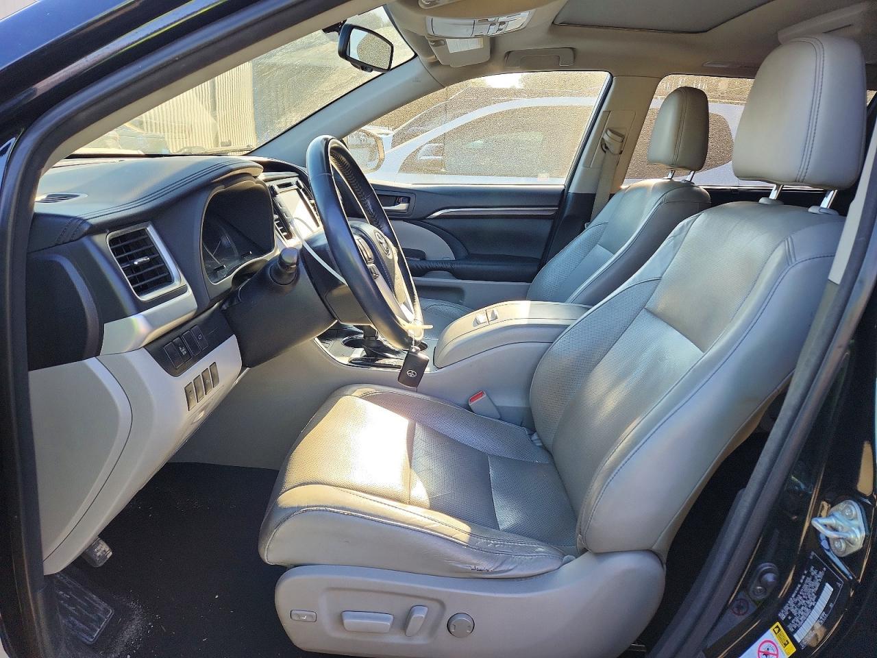 2014 TOYOTA HIGHLANDER