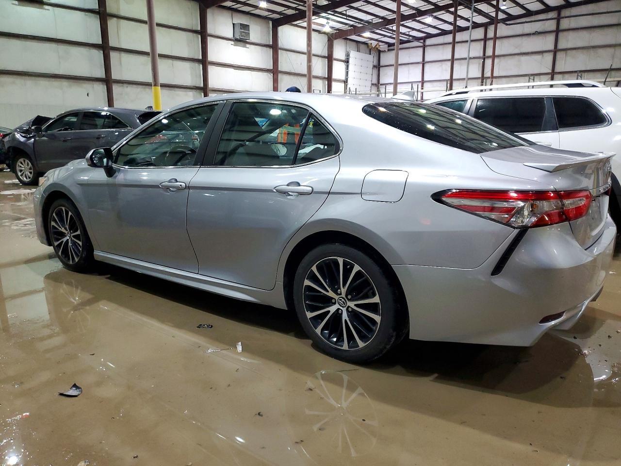 2019 TOYOTA CAMRY