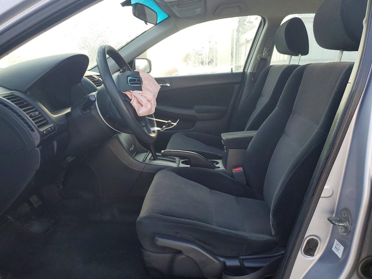 2004 HONDA ACCORD