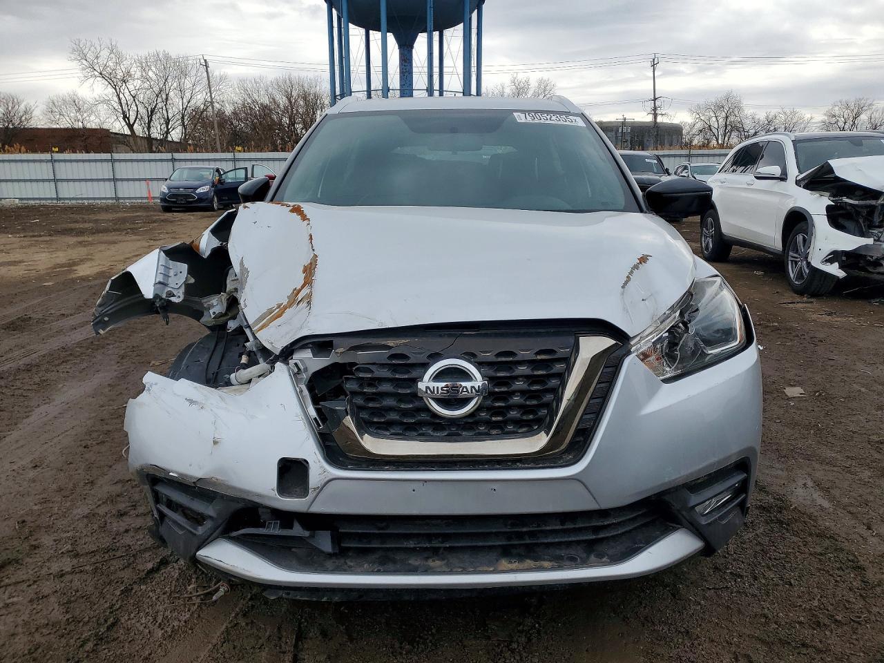 2019 NISSAN KICKS