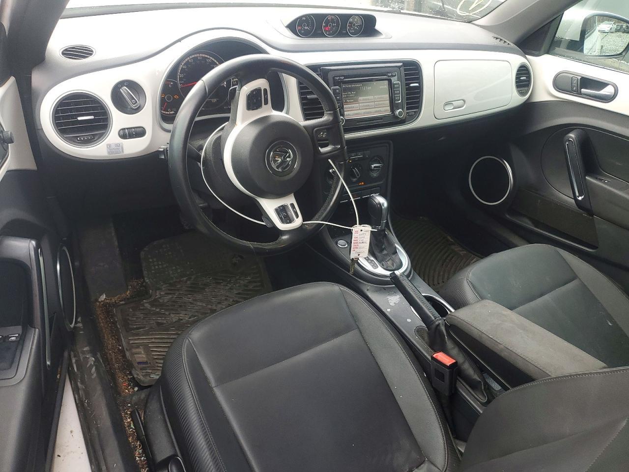 2014 VOLKSWAGEN Beetle