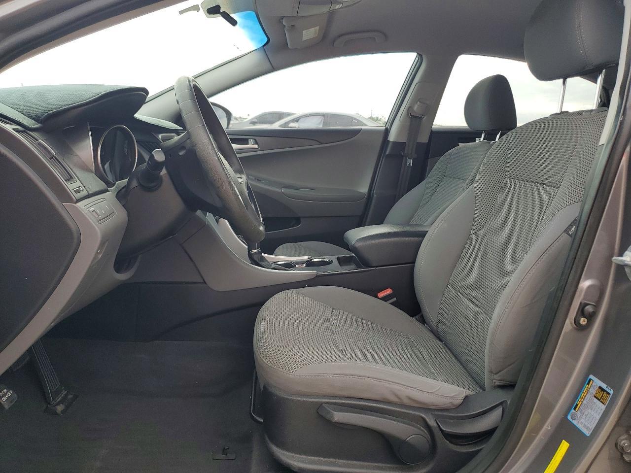 2011 HYUNDAI SONATA
