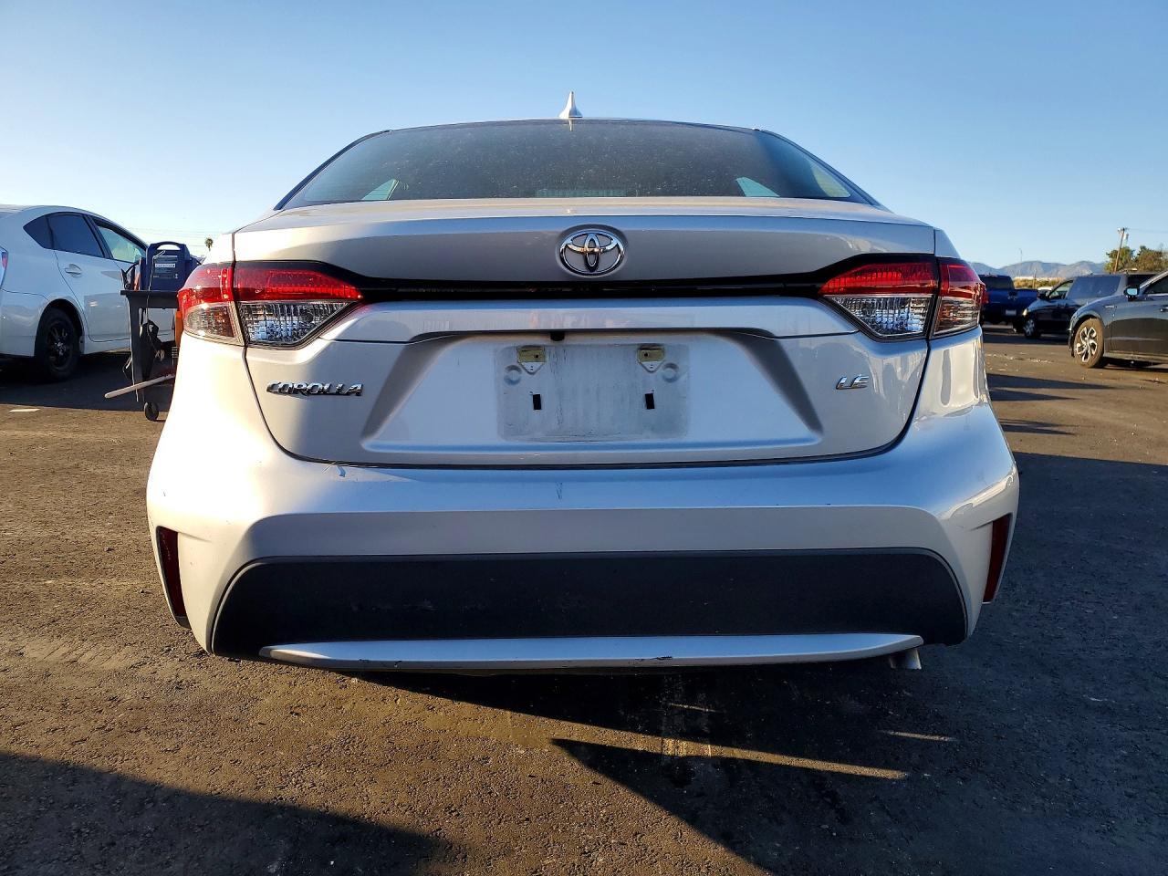 2021 TOYOTA COROLLA