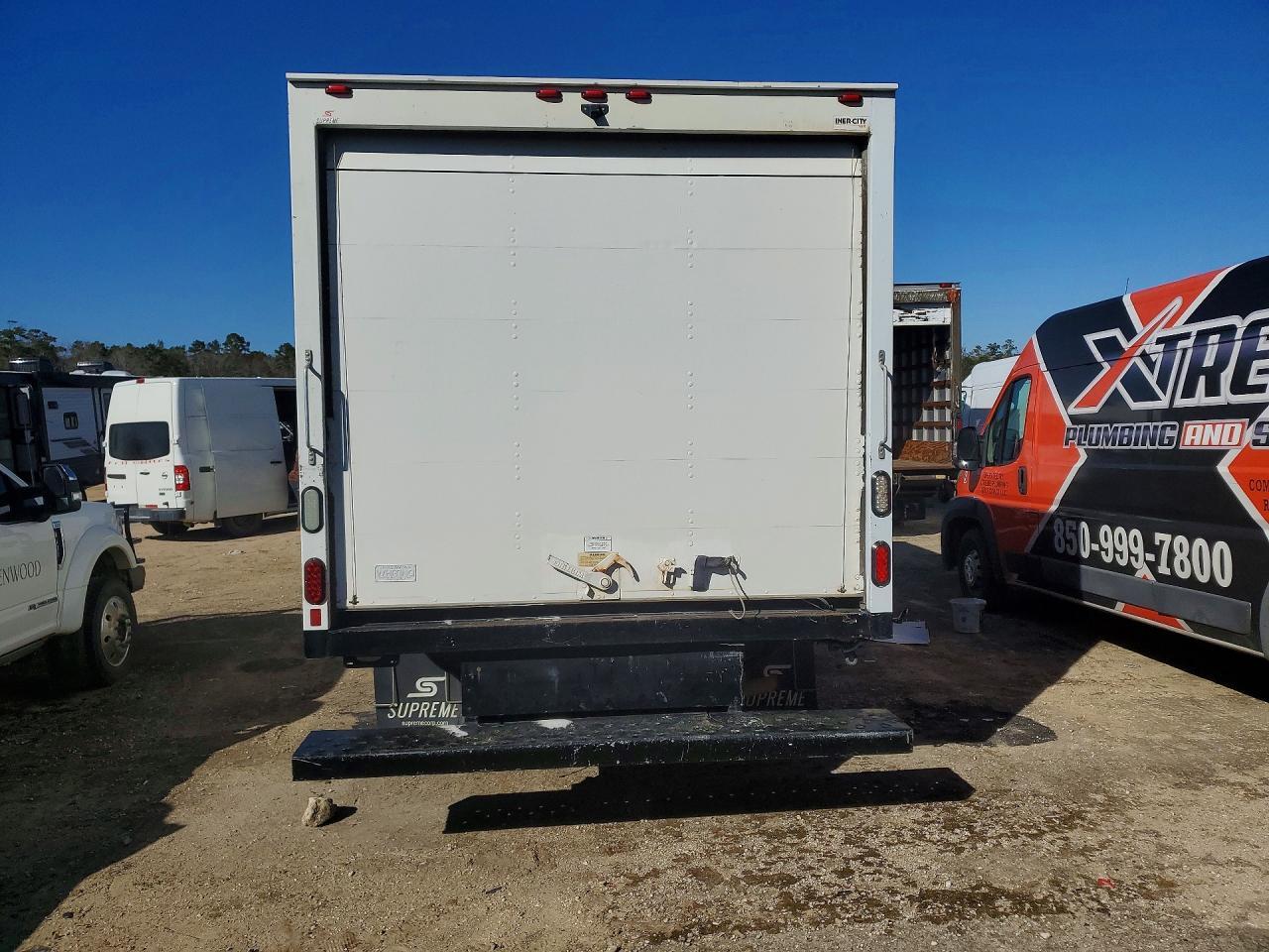 2017 CHEVROLET Express 3500