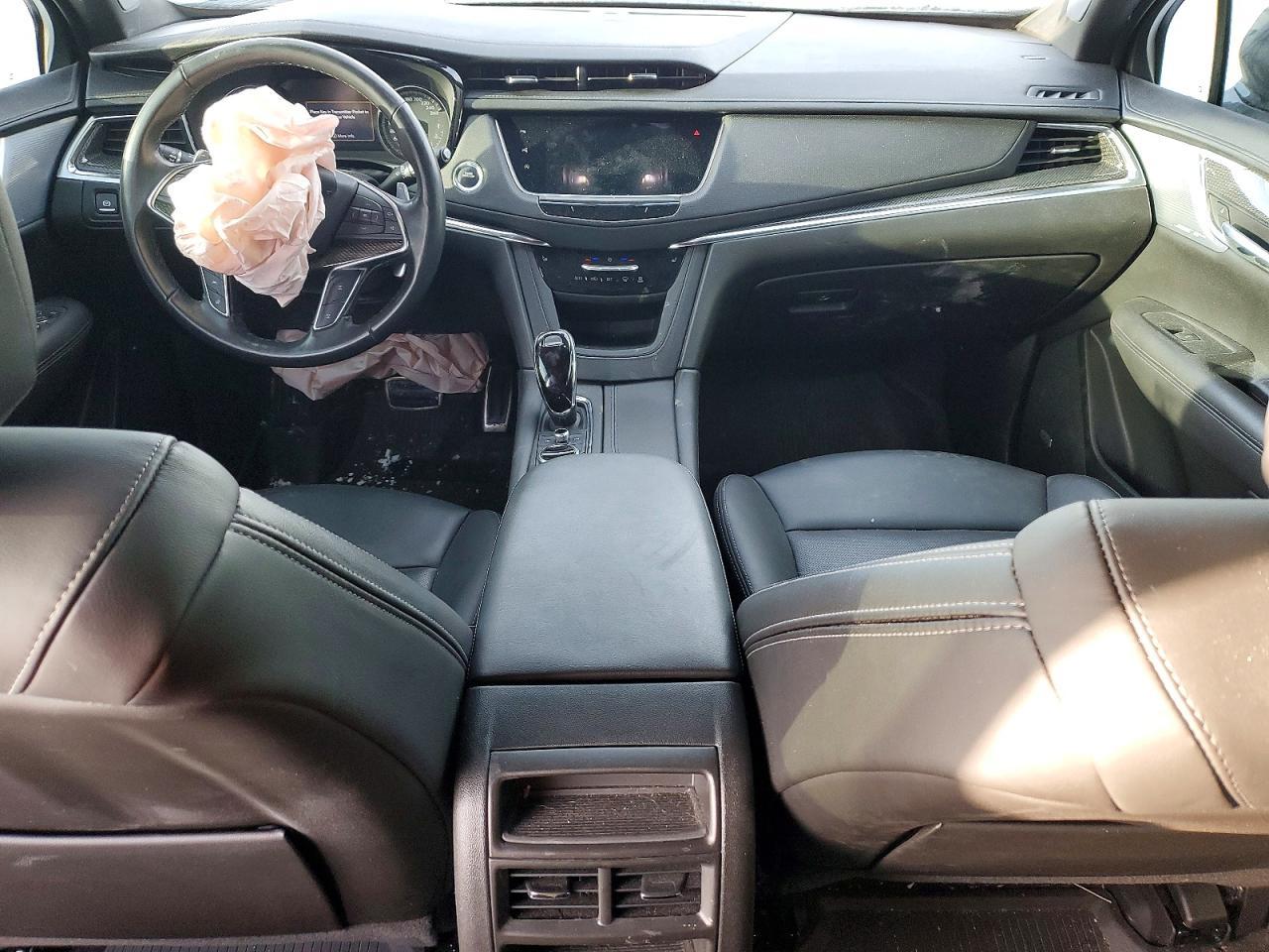 2023 CADILLAC XT5