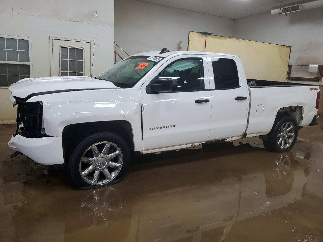 2017 CHEVROLET Silverado
