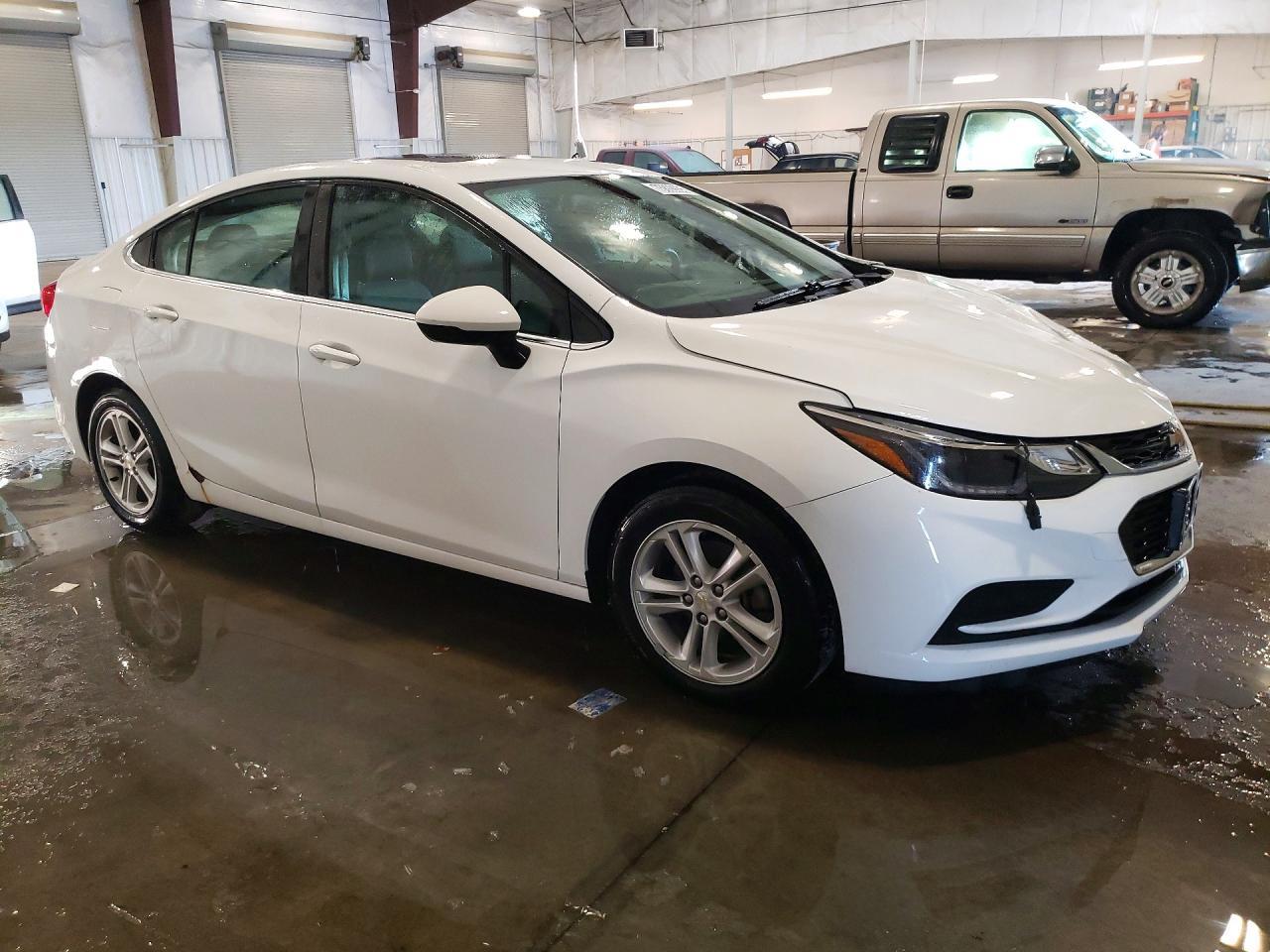 2016 CHEVROLET CRUZE