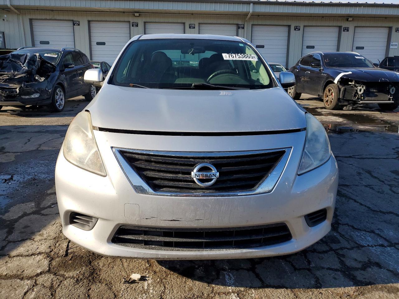 2014 NISSAN VERSA