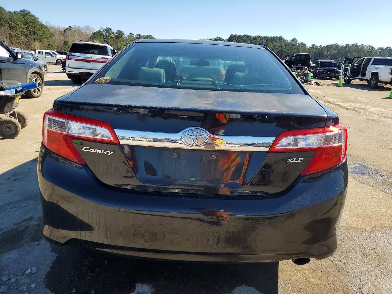 2013 TOYOTA CAMRY