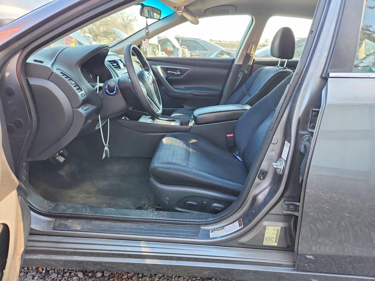2017 NISSAN ALTIMA