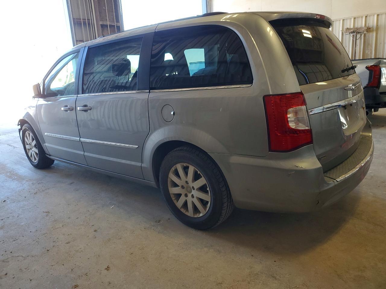 2016 CHRYSLER Town & Country
