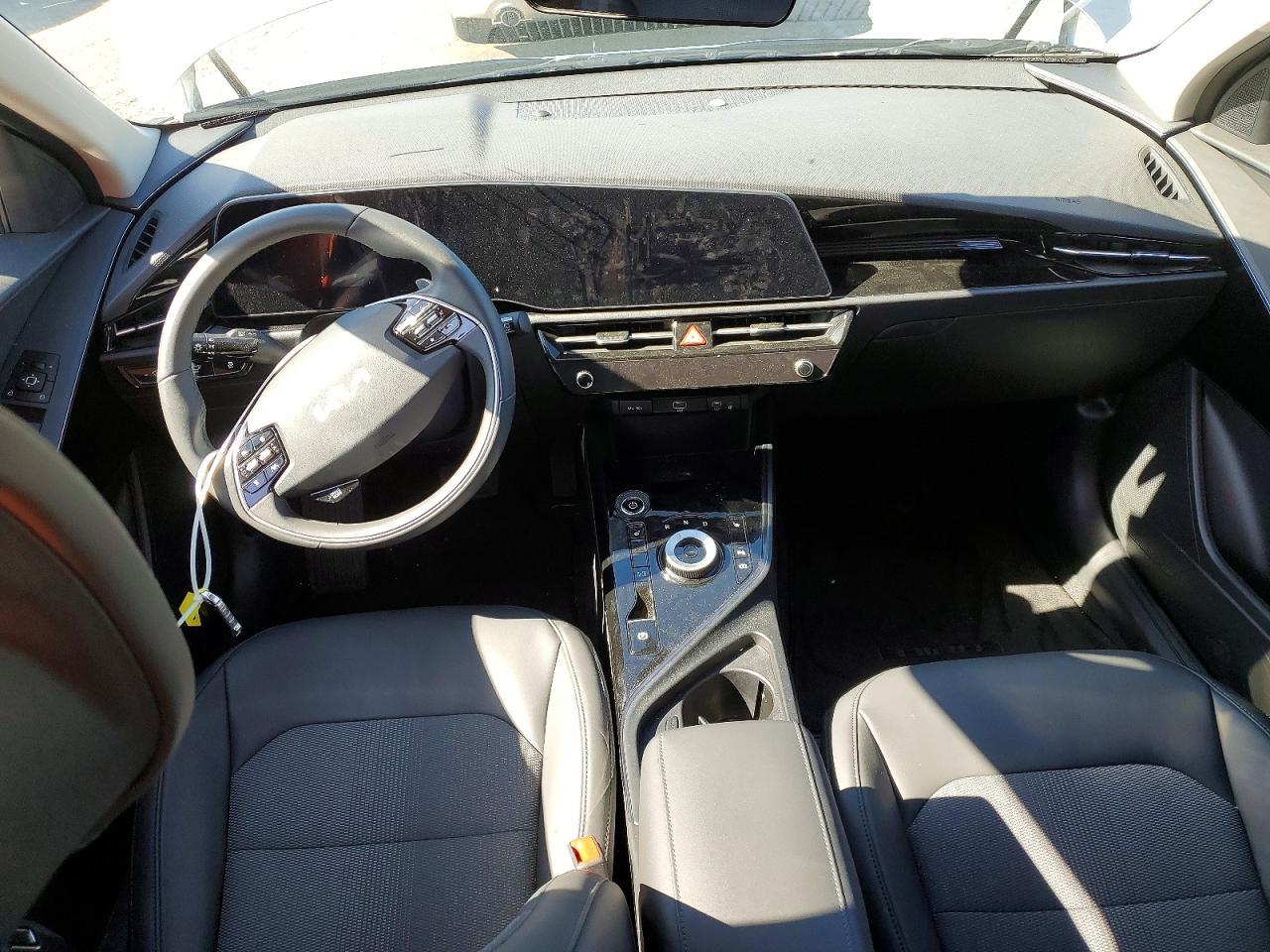 2025 KIA Niro