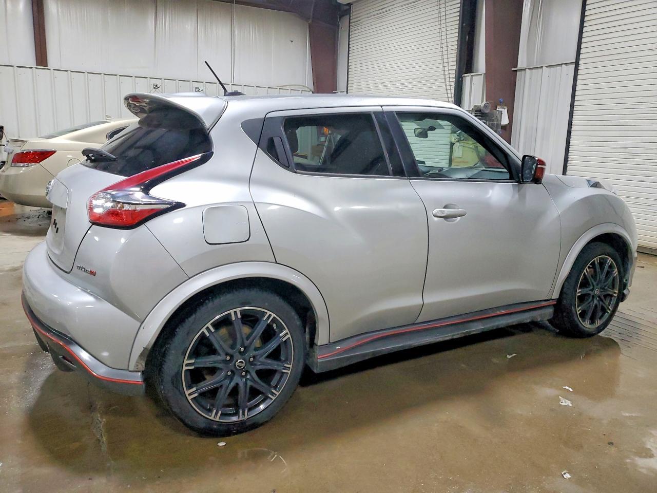 2015 NISSAN Juke