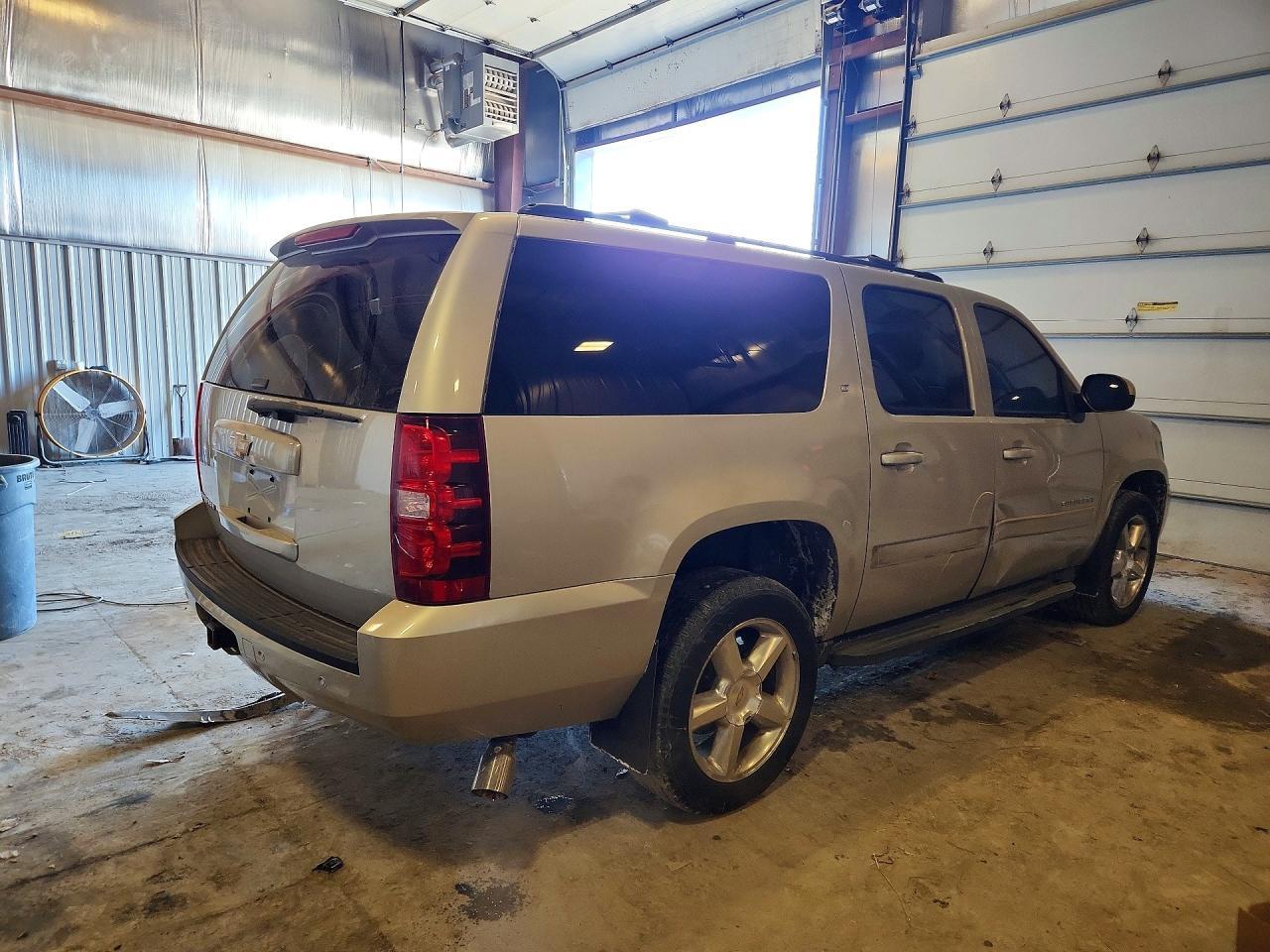 2013 CHEVROLET Suburban