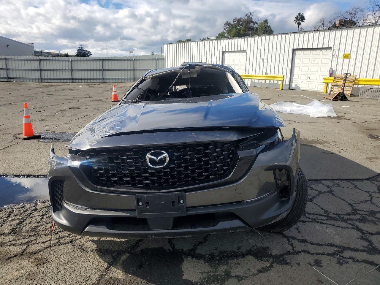 2023 MAZDA CX-50