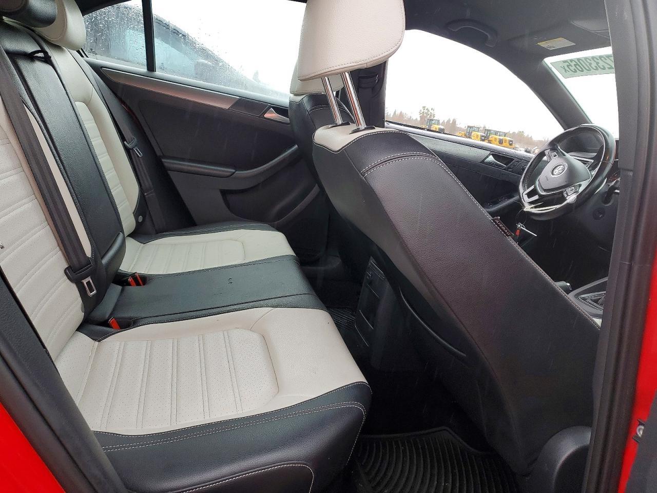 2016 VOLKSWAGEN JETTA
