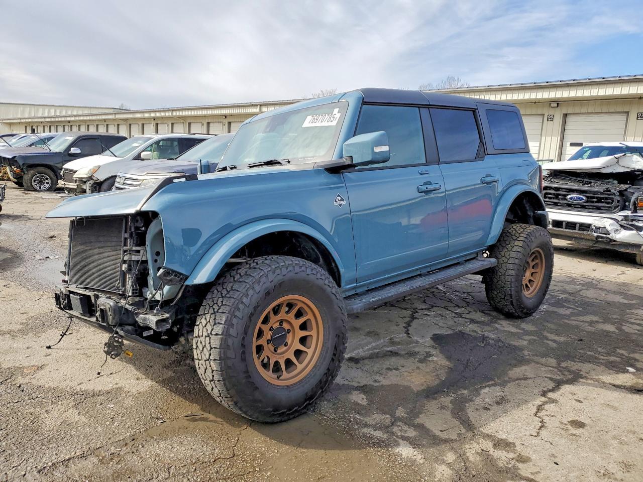 2022 FORD Bronco