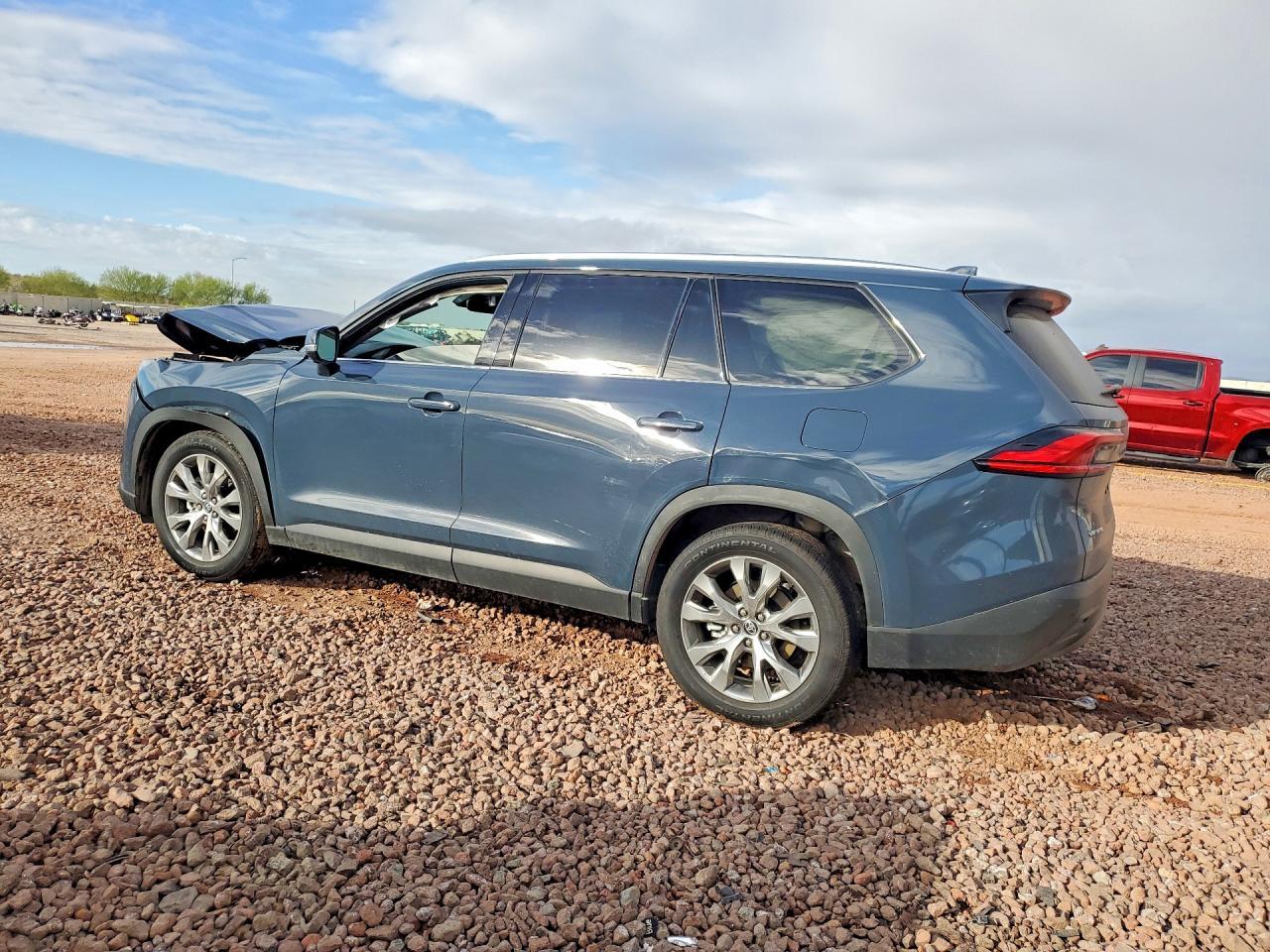 2024 TOYOTA HIGHLANDER
