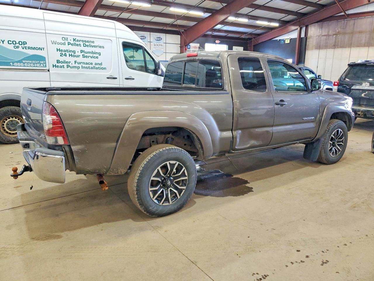 2012 TOYOTA TACOMA