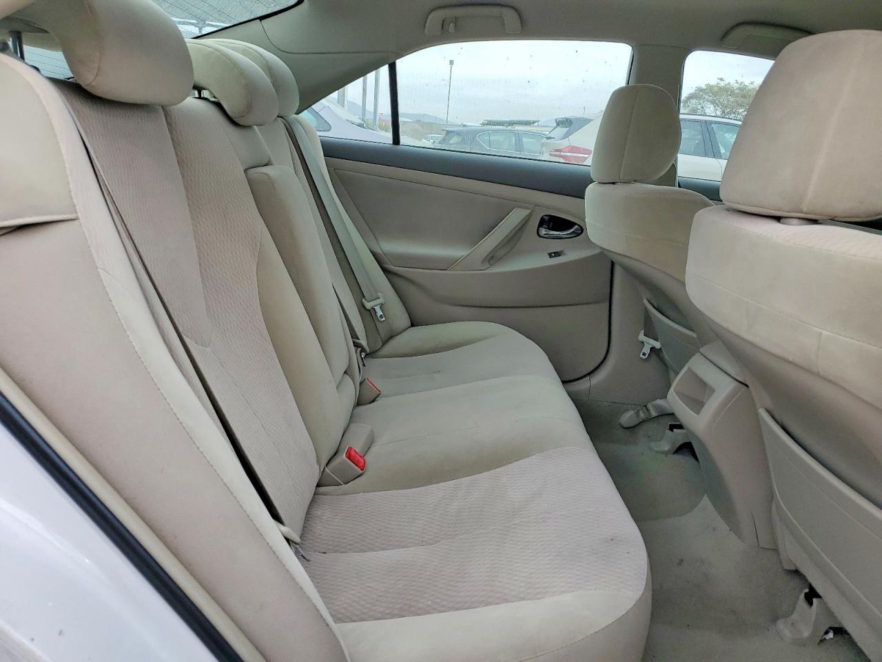 2011 TOYOTA CAMRY