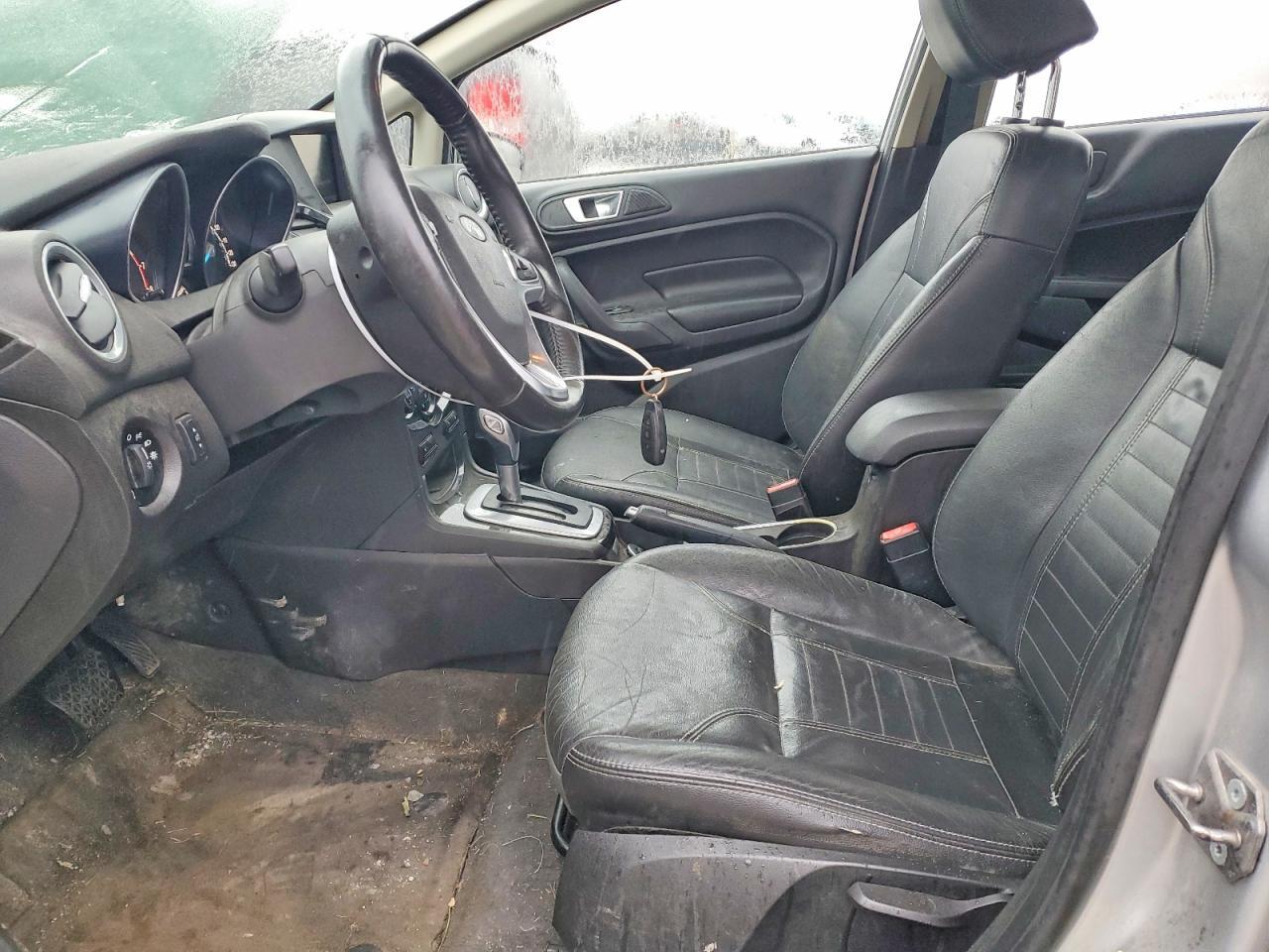 2015 FORD Fiesta