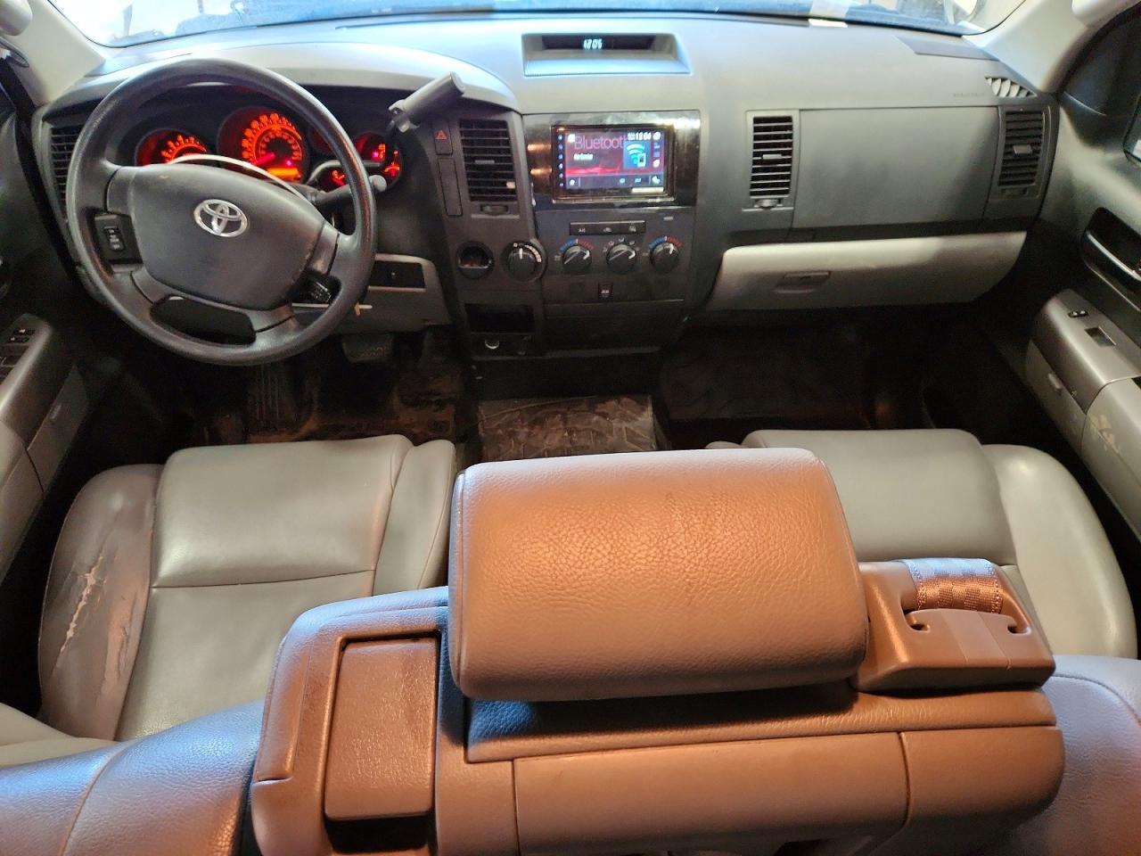 2012 TOYOTA Tun