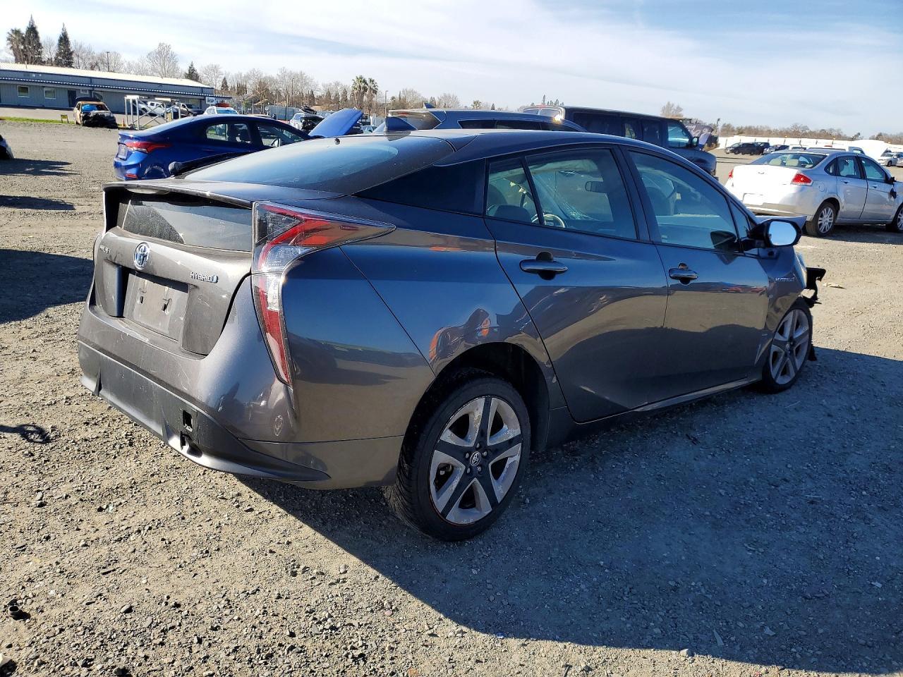 2016 TOYOTA PRIUS