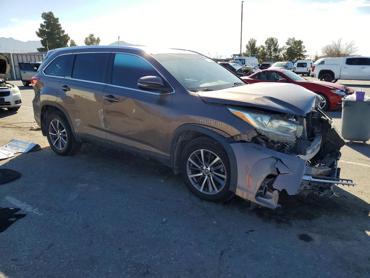 2019 TOYOTA HIGHLANDER