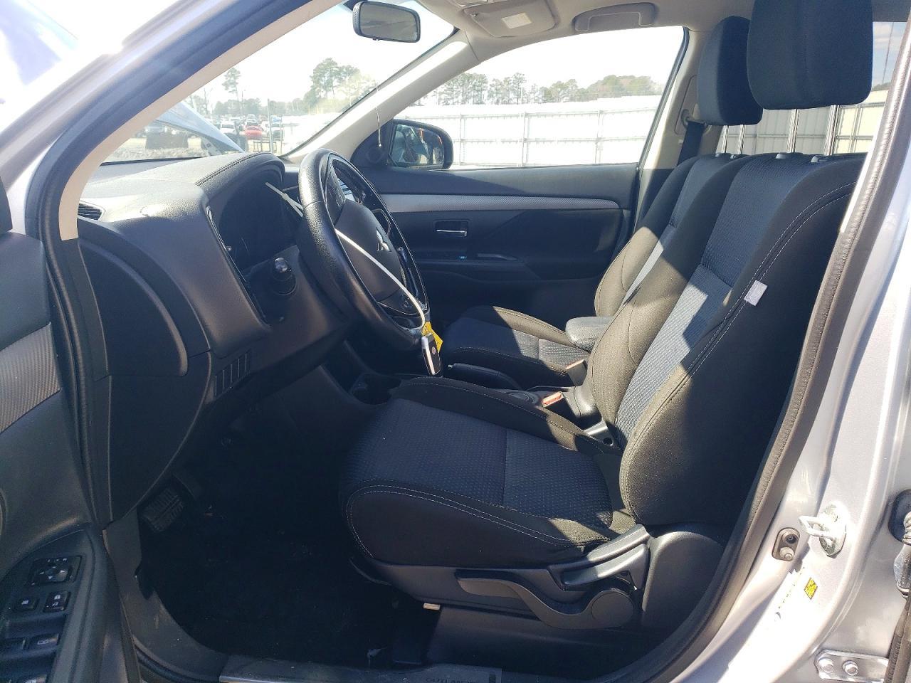 2016 MITSUBISHI outlander