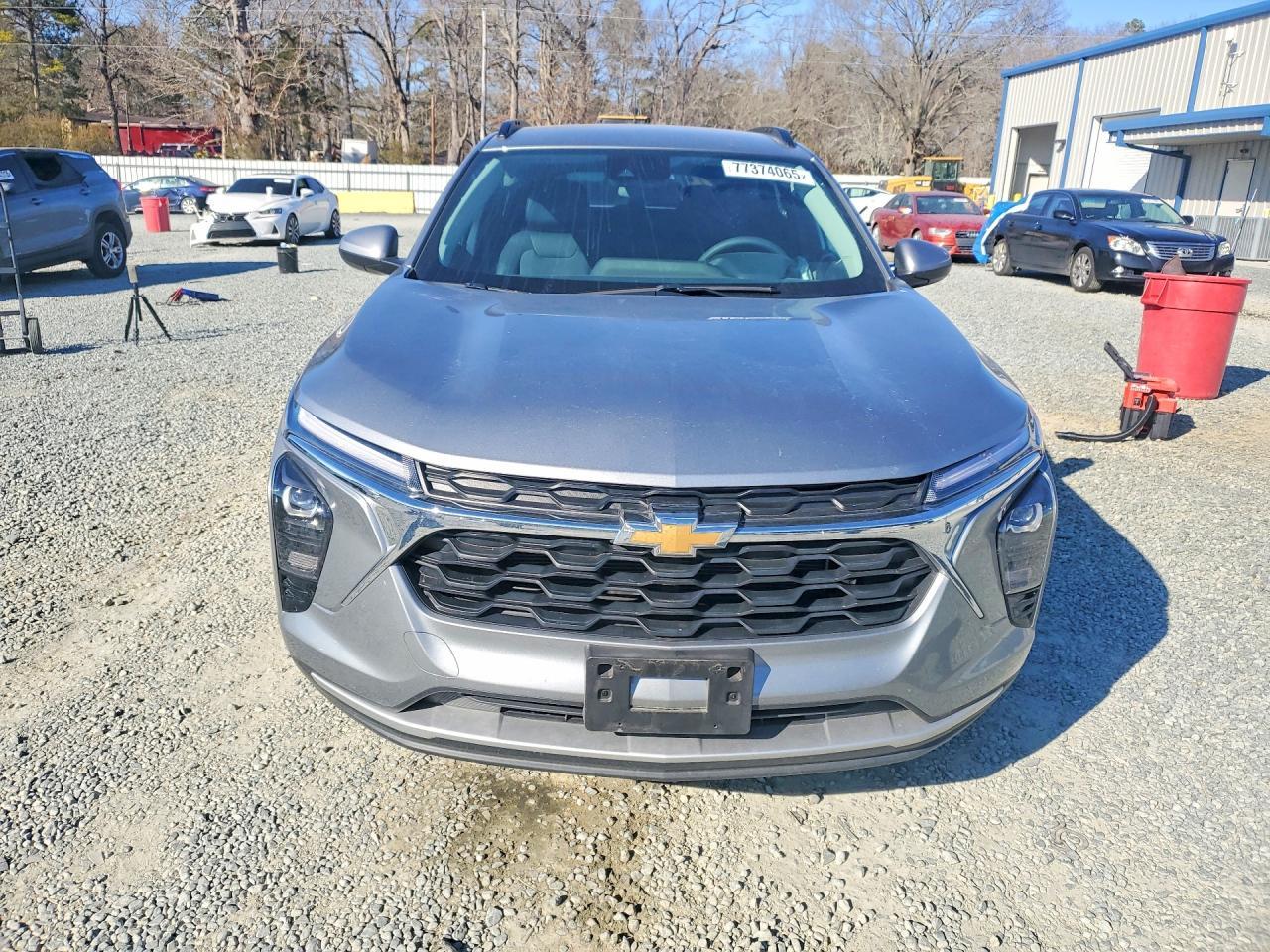 2025 CHEVROLET TRAX