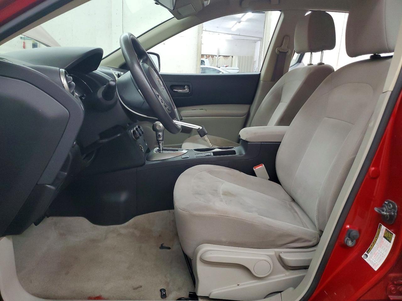 2014 NISSAN ROGUE