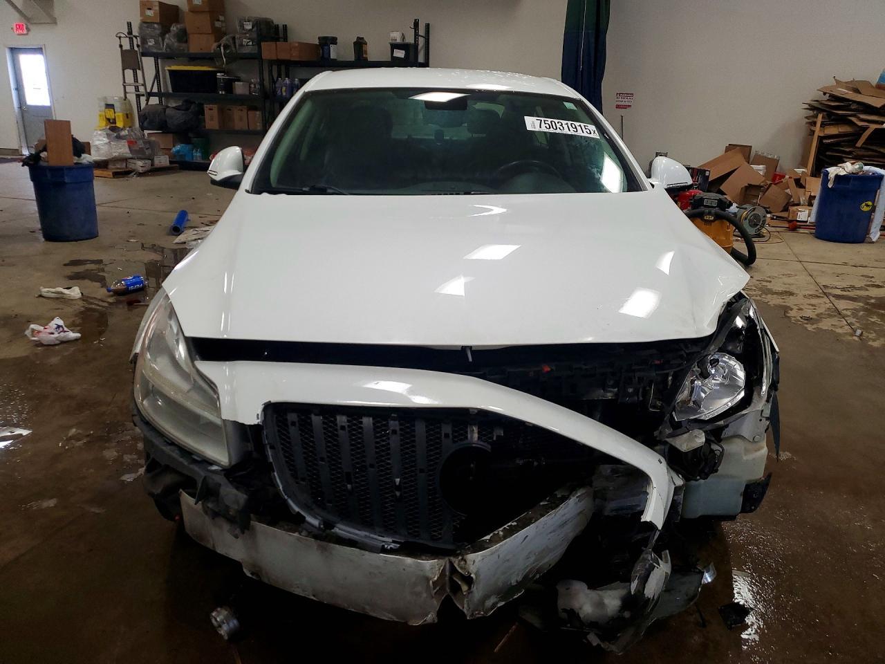 2011 BUICK Regal