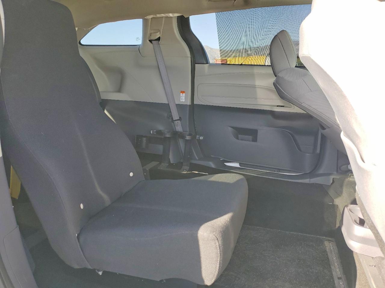 2024 TOYOTA SIENNA