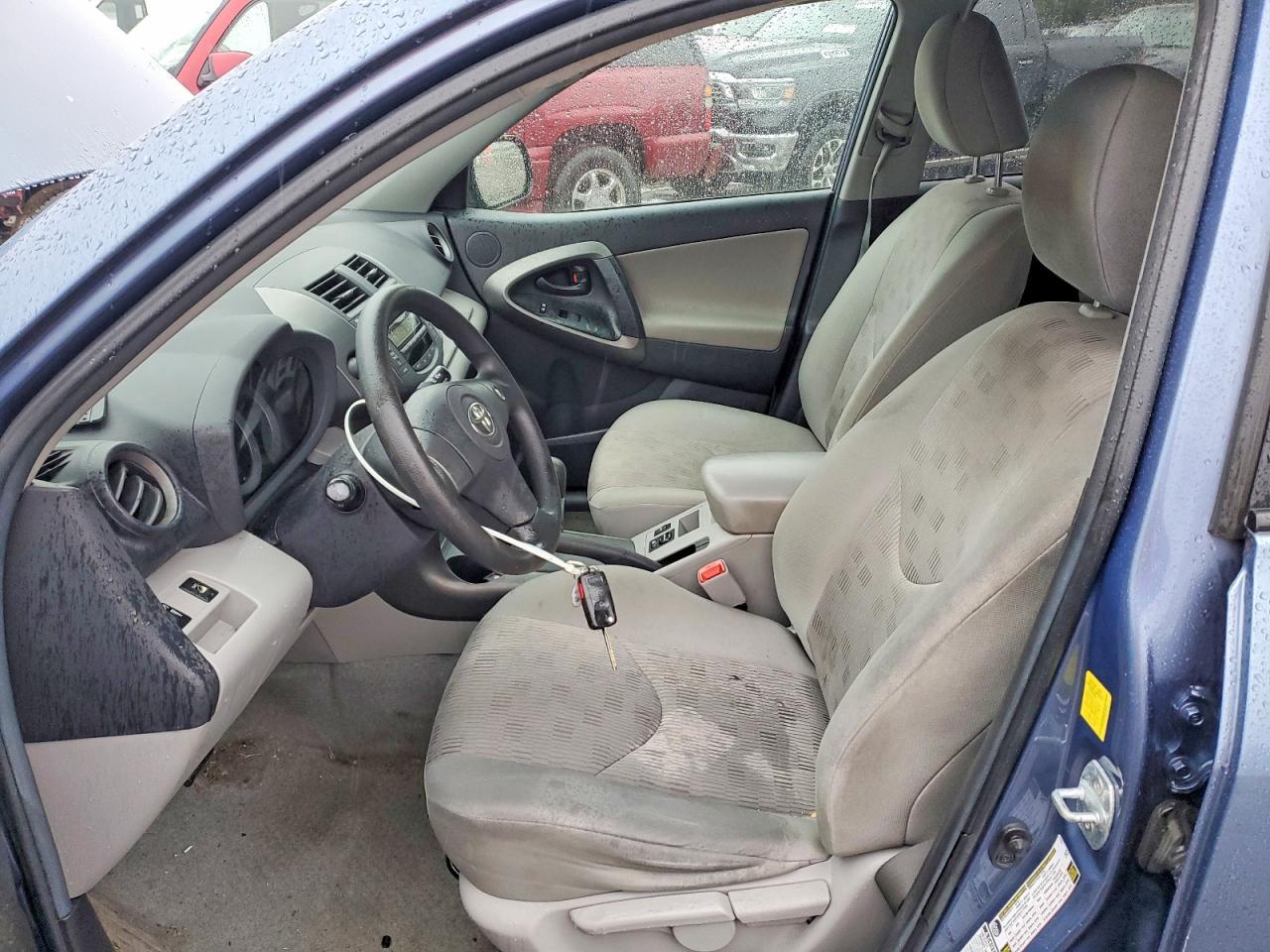 2011 TOYOTA RAV4