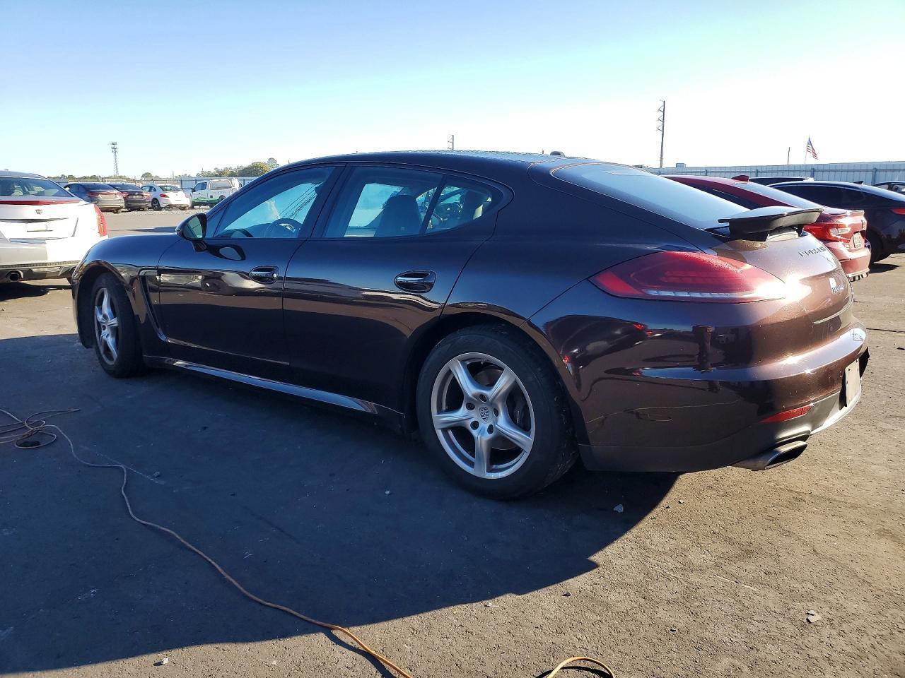 2015 PORSCHE Panamera