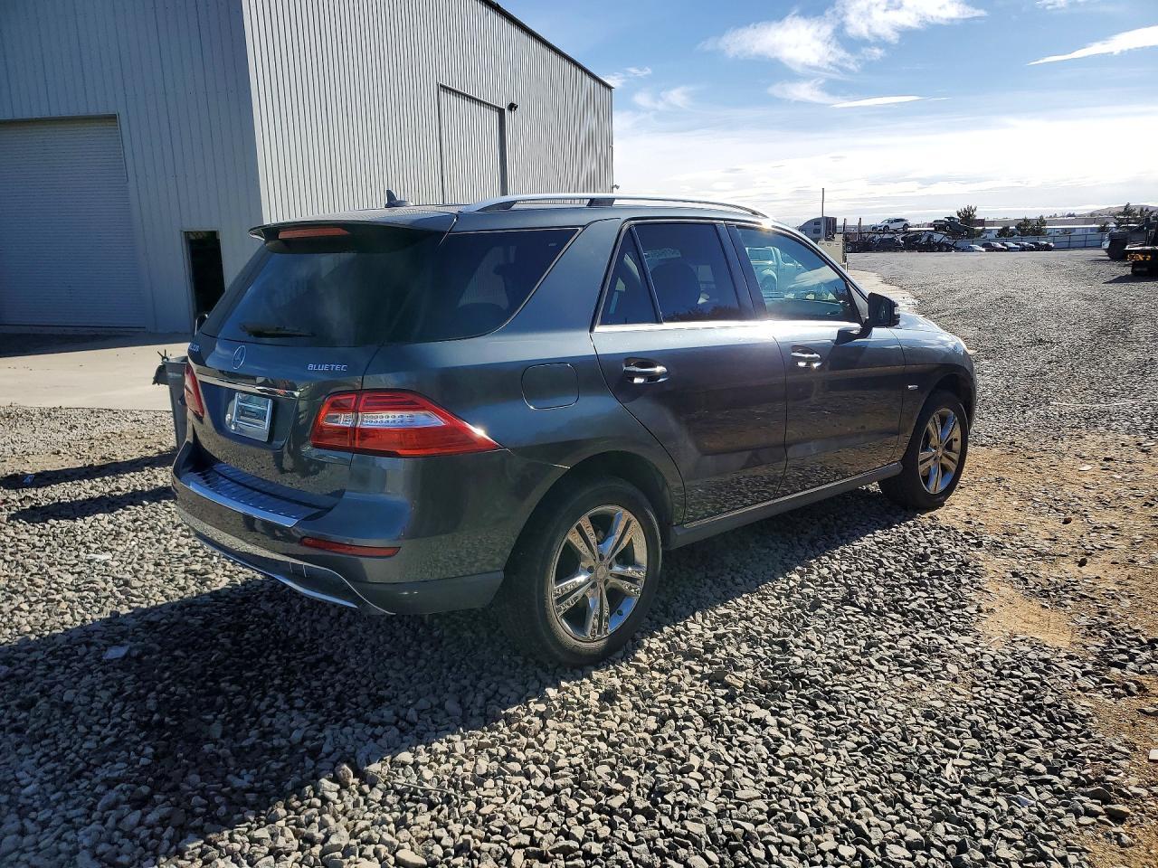 2012 MERCEDES-BENZ ML-Class