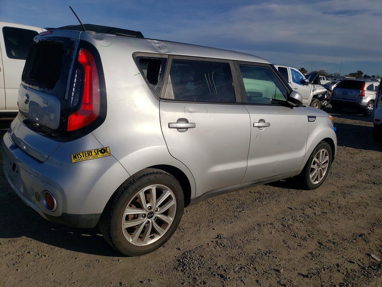 2018 KIA SOUL