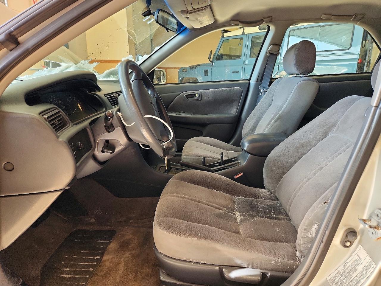 2000 TOYOTA CAMRY