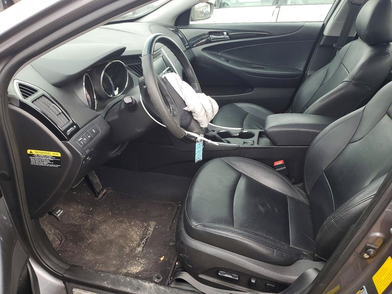 2011 HYUNDAI SONATA