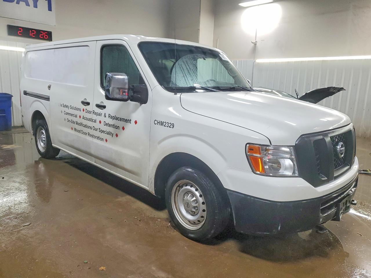 2017 NISSAN NV 2500