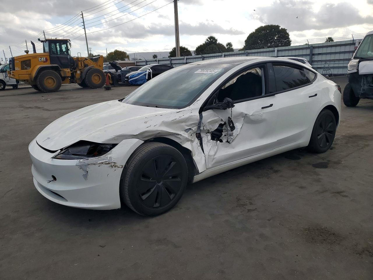 2024 TESLA MODEL 3
