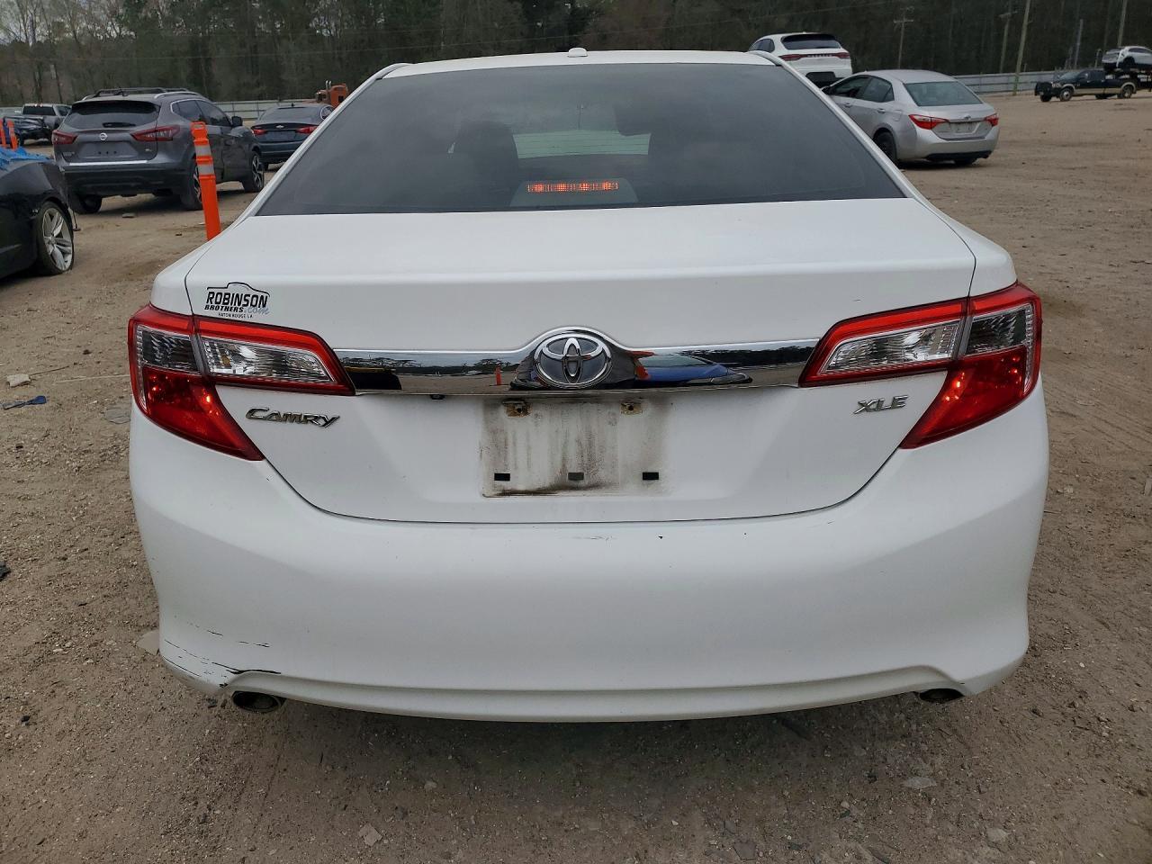 2012 TOYOTA CAMRY