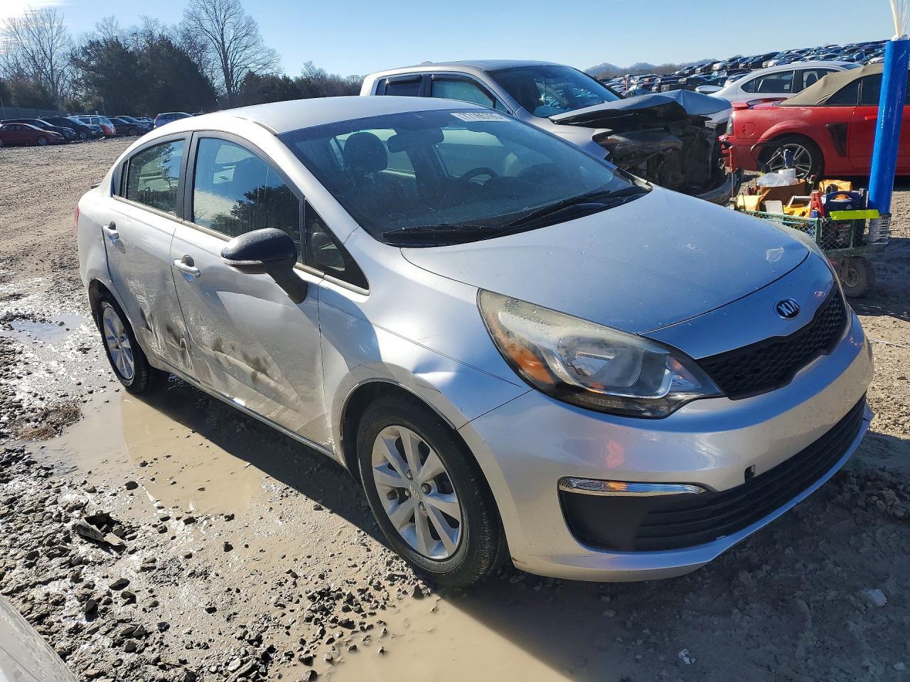 2016 KIA RIO