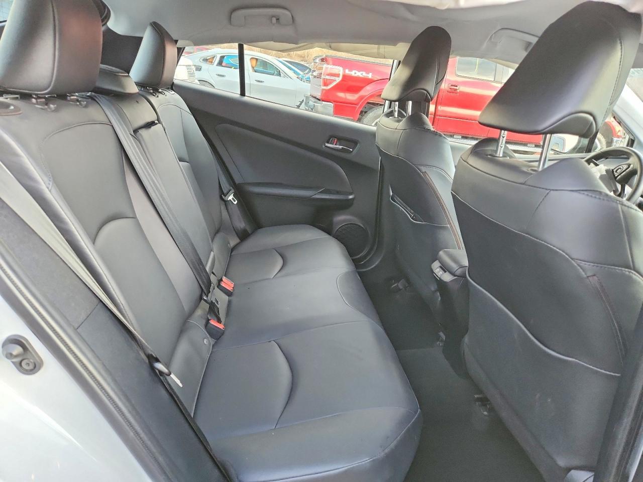 2022 TOYOTA PRIUS